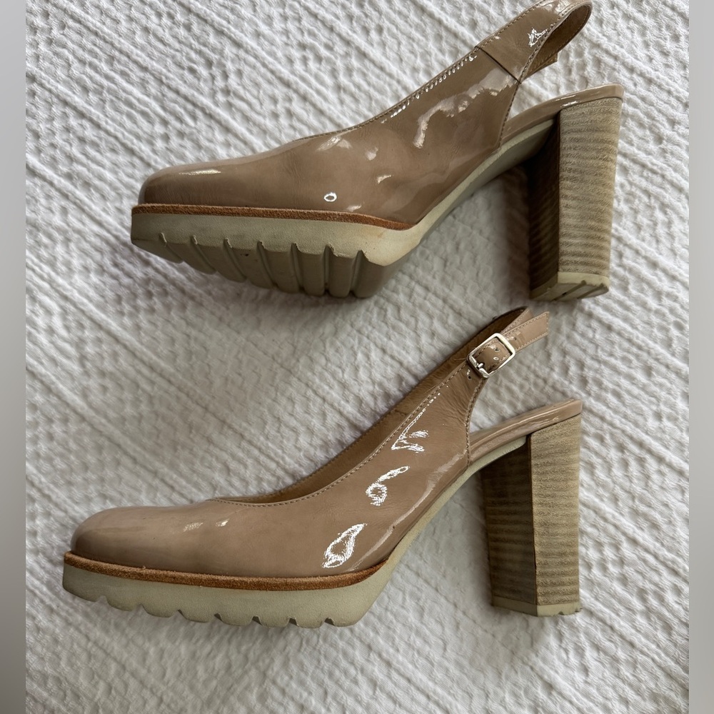 Nude patent sling pump with tred sole